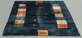 A carpet, oriental, ca 284 x 180 cm.