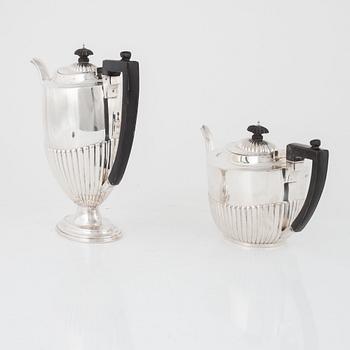 Jenkins & Timm, kaffekanna samt tekanna, silver, Sheffield 1896.
