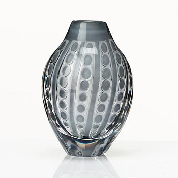 Edvin Öhrström, an "Ariel" glass vase, Orrefors, Sweden 1960.