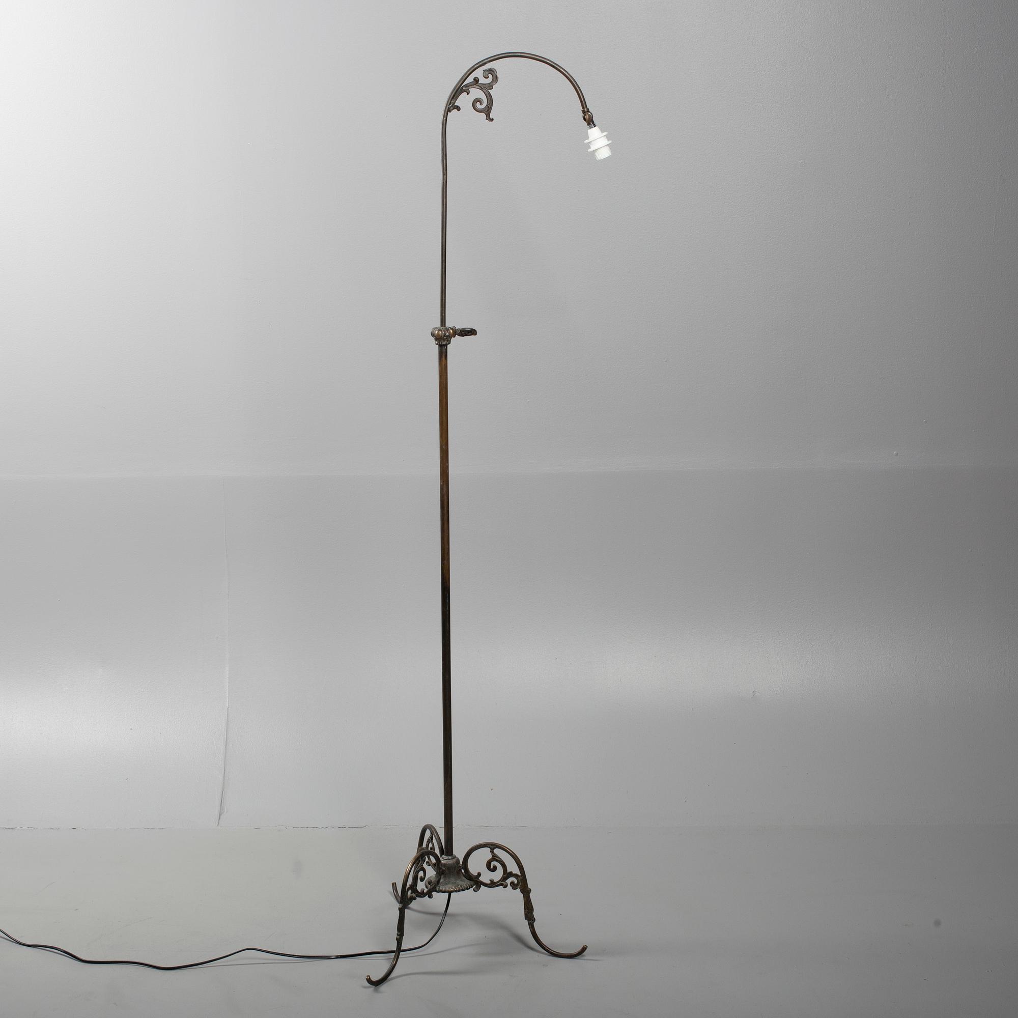 GOLVLAMPA, brons 1900-talets början.