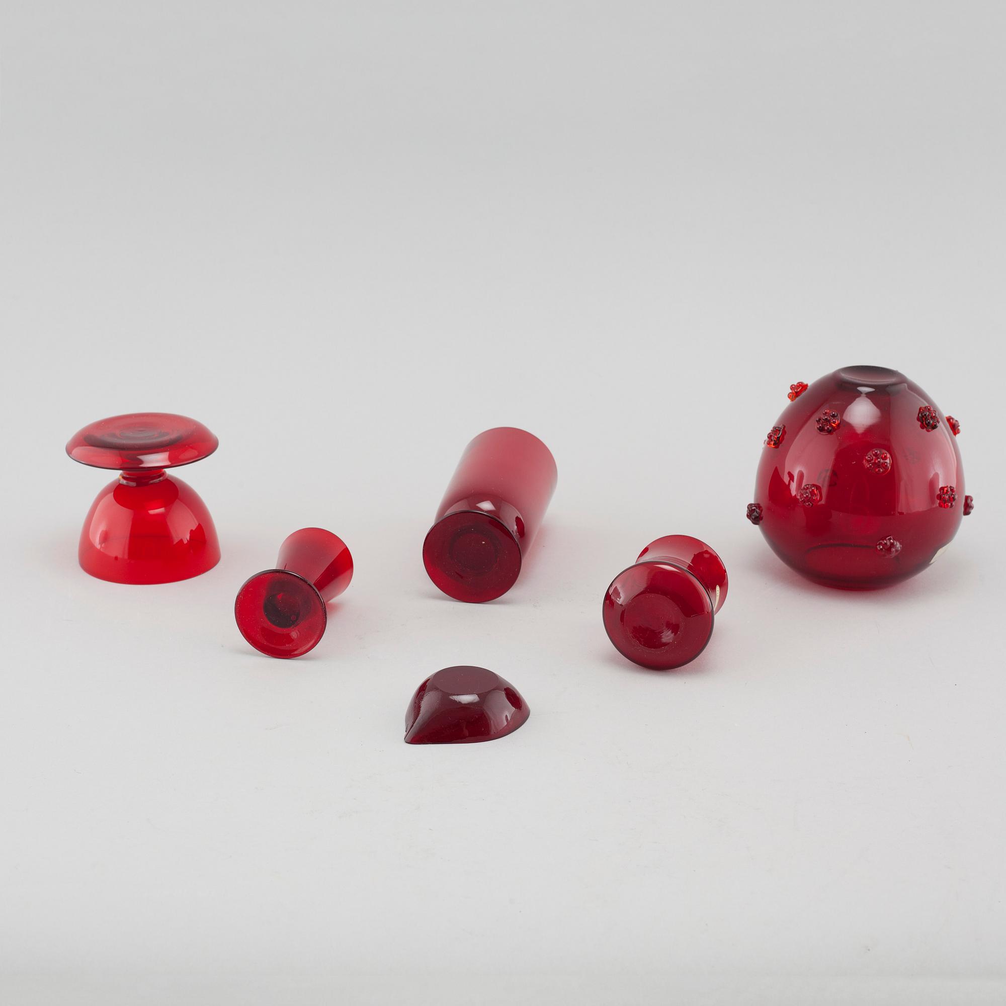 A set of glass table ware of 43 pcs partky by Monica Bratt, Reijmyre and Pukeberg.