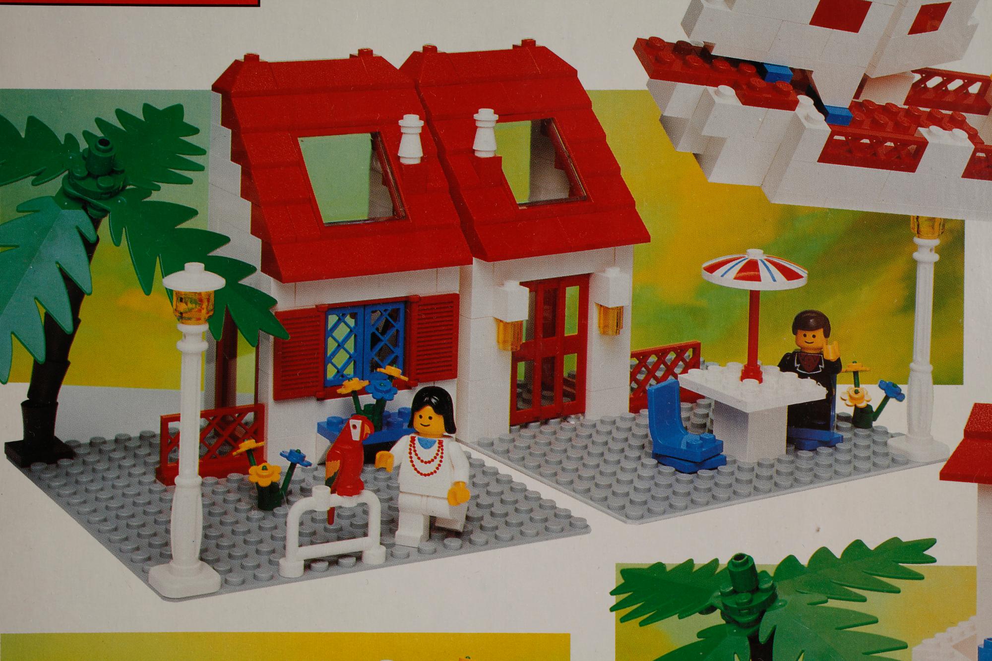 Two sets of Lego Denmark 1990s. Bukowskis