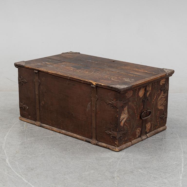 A painted Swedish chest, possibly from Uppland, second half of the 18th century.