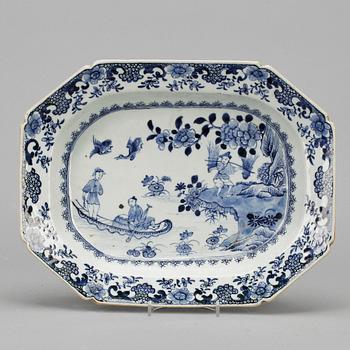 SKÅLFAT, porslin, Kina, Qianlong 1736-1795.