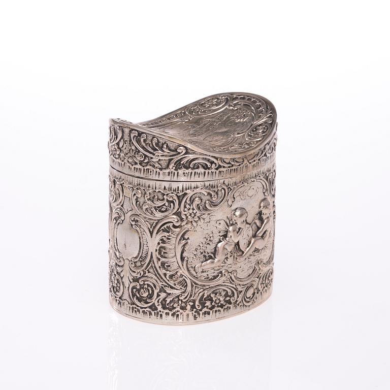 TEEPURKKI, hopeaa, 1900-luku. Paino 297,7 g.