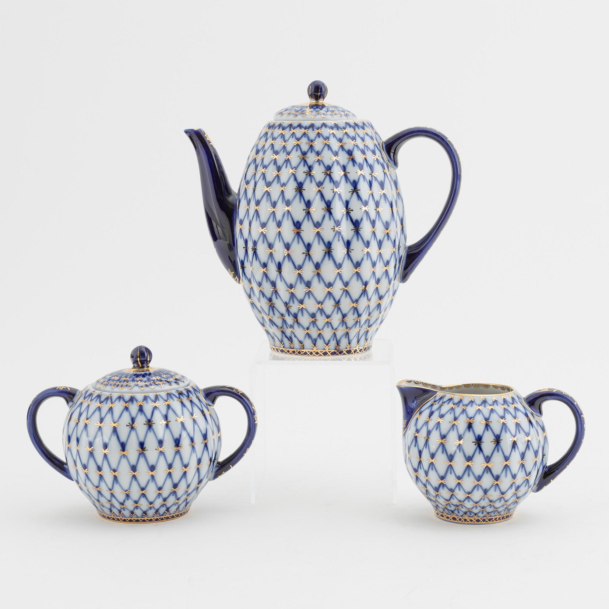 Kaffeservis, 30 delar, porslin, "Cobalt net", Lomonosov, Ryssland.
