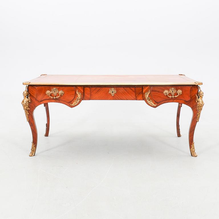 Skrivbord, Louis XV-stil 1900-talets första hälft.