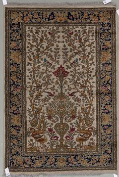 MATTA, troligen Ghom, part silk. Ca 197x133 cm.