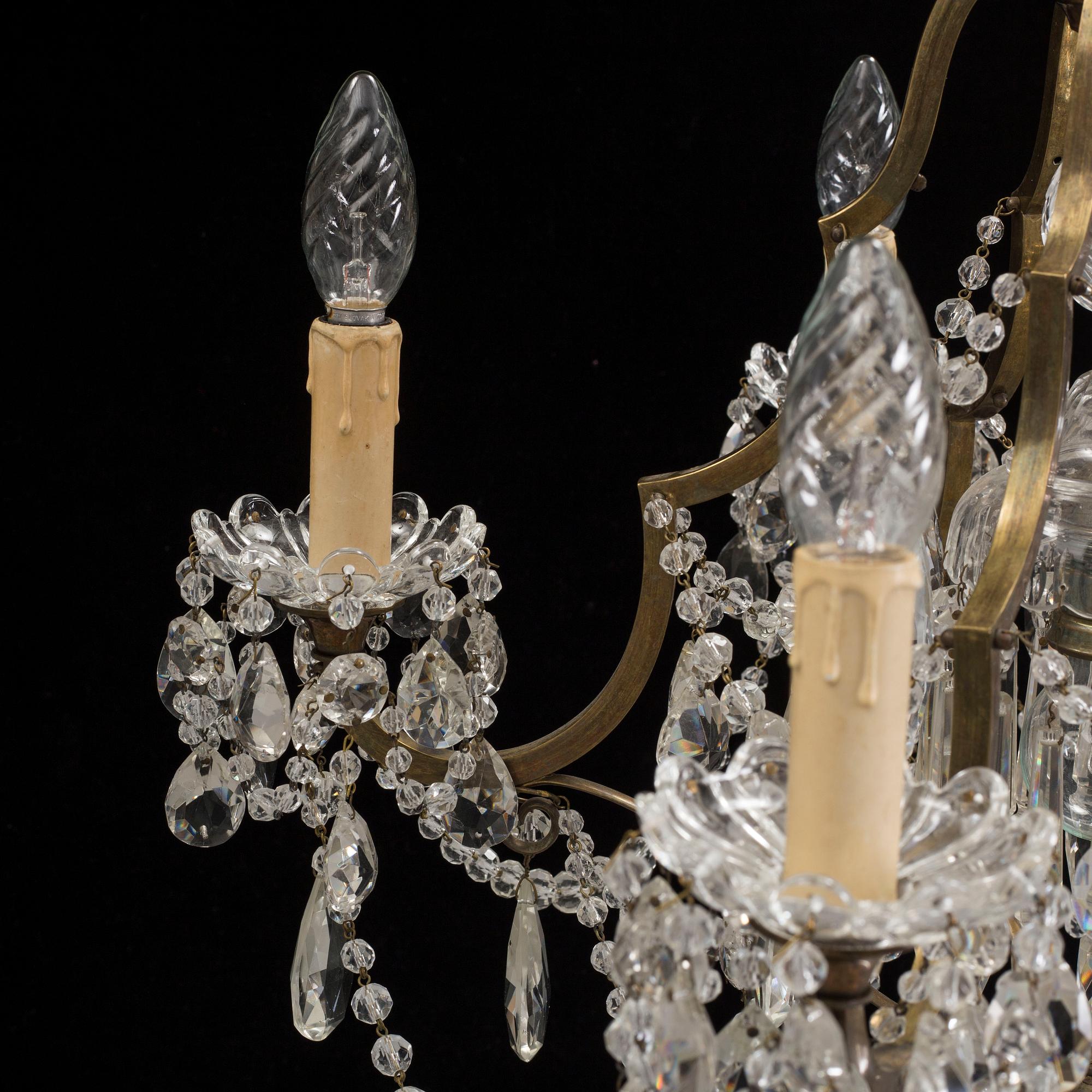 An early 20th century ceiling light.