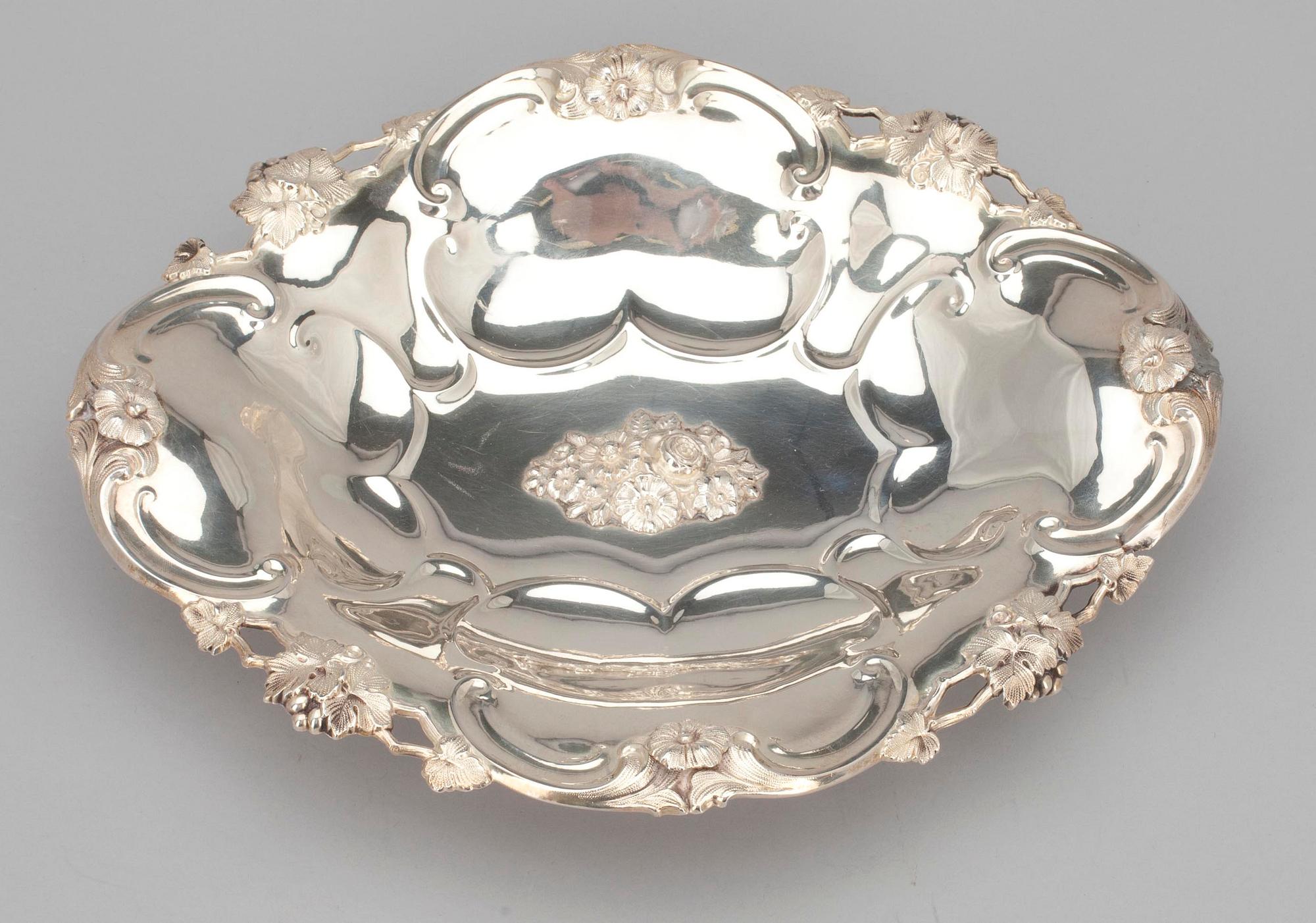 FAT, silver, möjligen Österrike-Ungern 1800-tal. Vikt ca 302 g.
