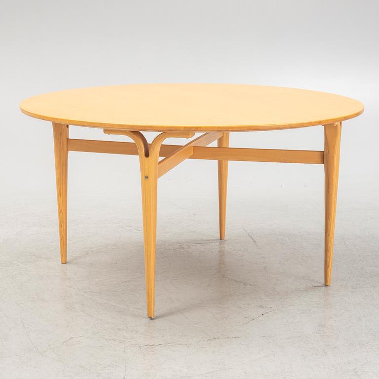 Bruno Mathsson,  a 'Supercirkel' coffee table, Bruno Mathsson International, Värnamo,  second half of the 20th century.