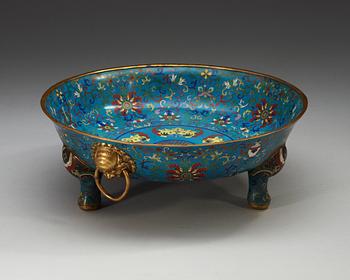 A Cloisonné tripod basin, Qing dynasty (1644-1912).