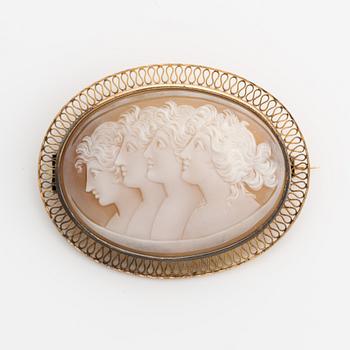 Brooch, 18K gold with shell cameo, Stockholm 1920.