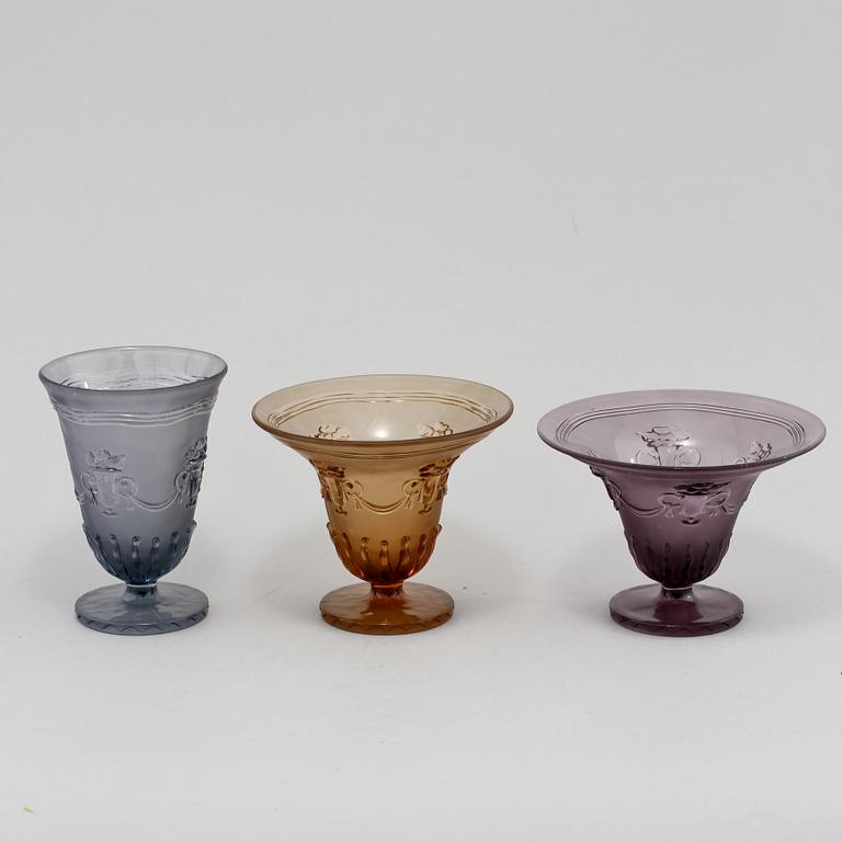 VASER, 3 st, pressglas, Edvin Ollers, Elme glasbruk, 1900-talets första hälft.