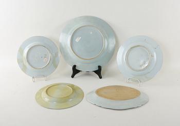 FAT och TALLRIKAR, 5 delar, porslin, Kina, Qianlong, 1700-tal.