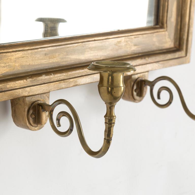 SPEGELLAMPETT, Gustaviansk, med Stockholms hallstämpel. 1700-talets slut.