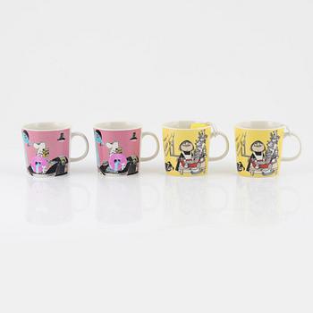 17 Moomin Characters porcelain mugs, Arabia, Finland.