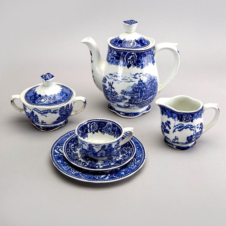 Reinhard Richter, servis, 58  delar, "Masema", Arabia flintgods Finland 1941-64.