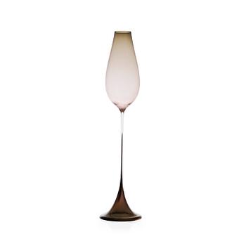 664. A Nils Landberg glass goblet, Orrefors.