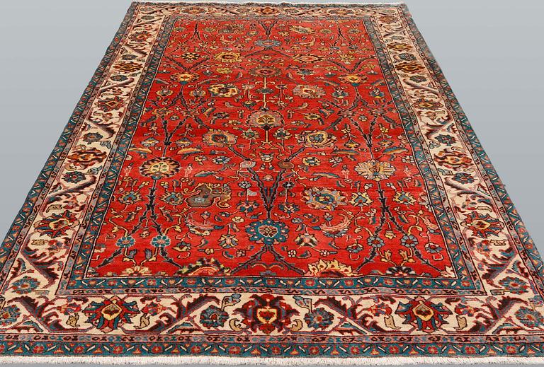 A carpet, Tabriz, ca 260 x 160 cm.