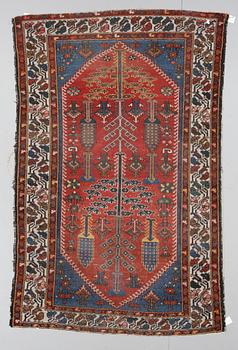MATTA. Persisk. Ca. 140x207.