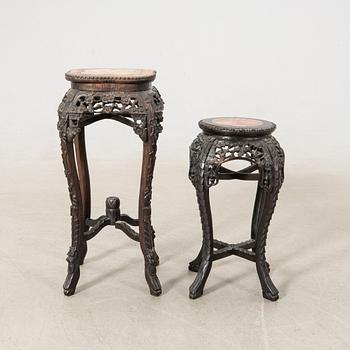 Piedestaler 2 st Kina 1900-tal.