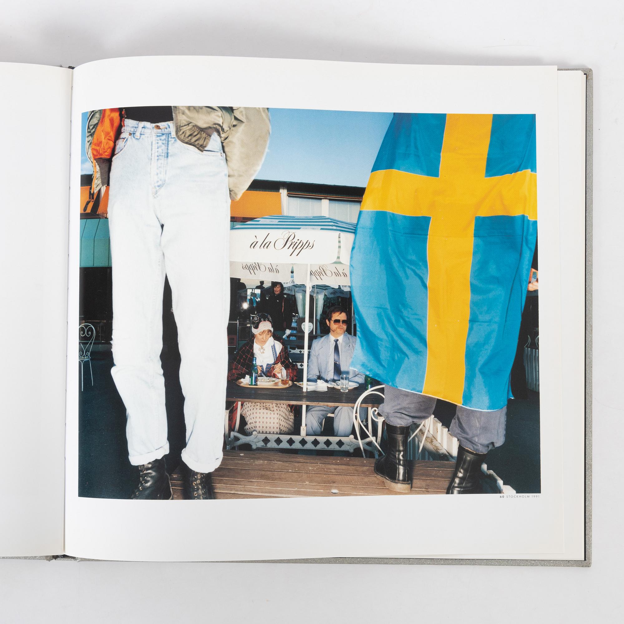 Lars Tunbjörk, book "Landet utom sig", 1st edition, 1993.