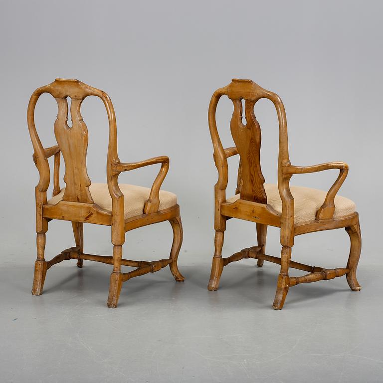KARMSTOLAR, ett par. Rokoko, 1700-talets tredje kvartal.