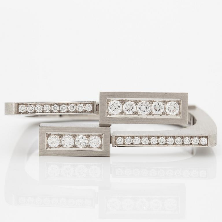 TRUDEL a bangle likely designed by KURT AEPLI.