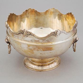 SKÅL, silver, William Hutton & Sons, Sheffield, England, 1909. Vikt ca 820g.