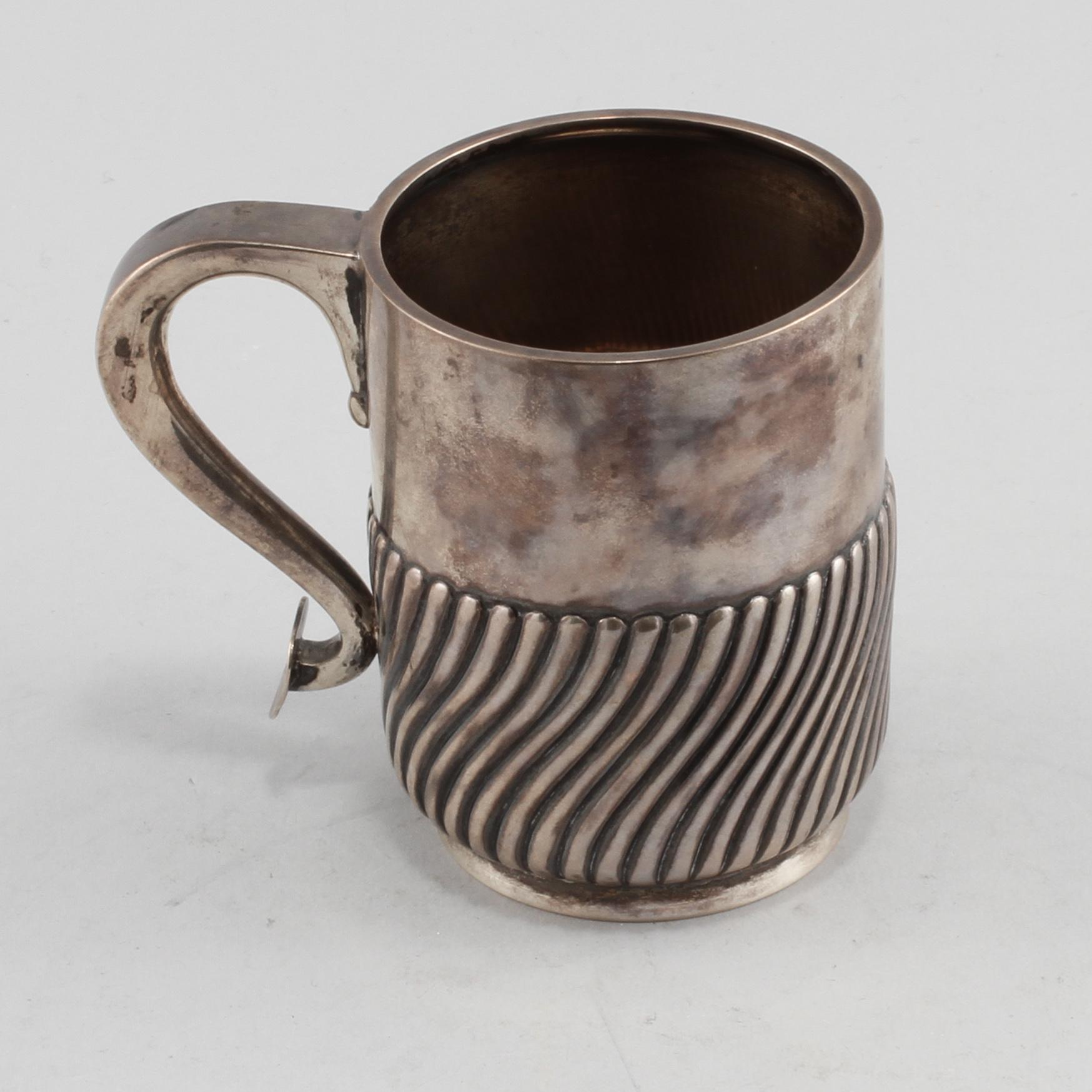 MUGG, silver, C.G Hallberg, 1897. Vikt 145 g.