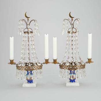 BORDSLYSTRAR, ett par, gustaviansk stil, 1900-talets slut.