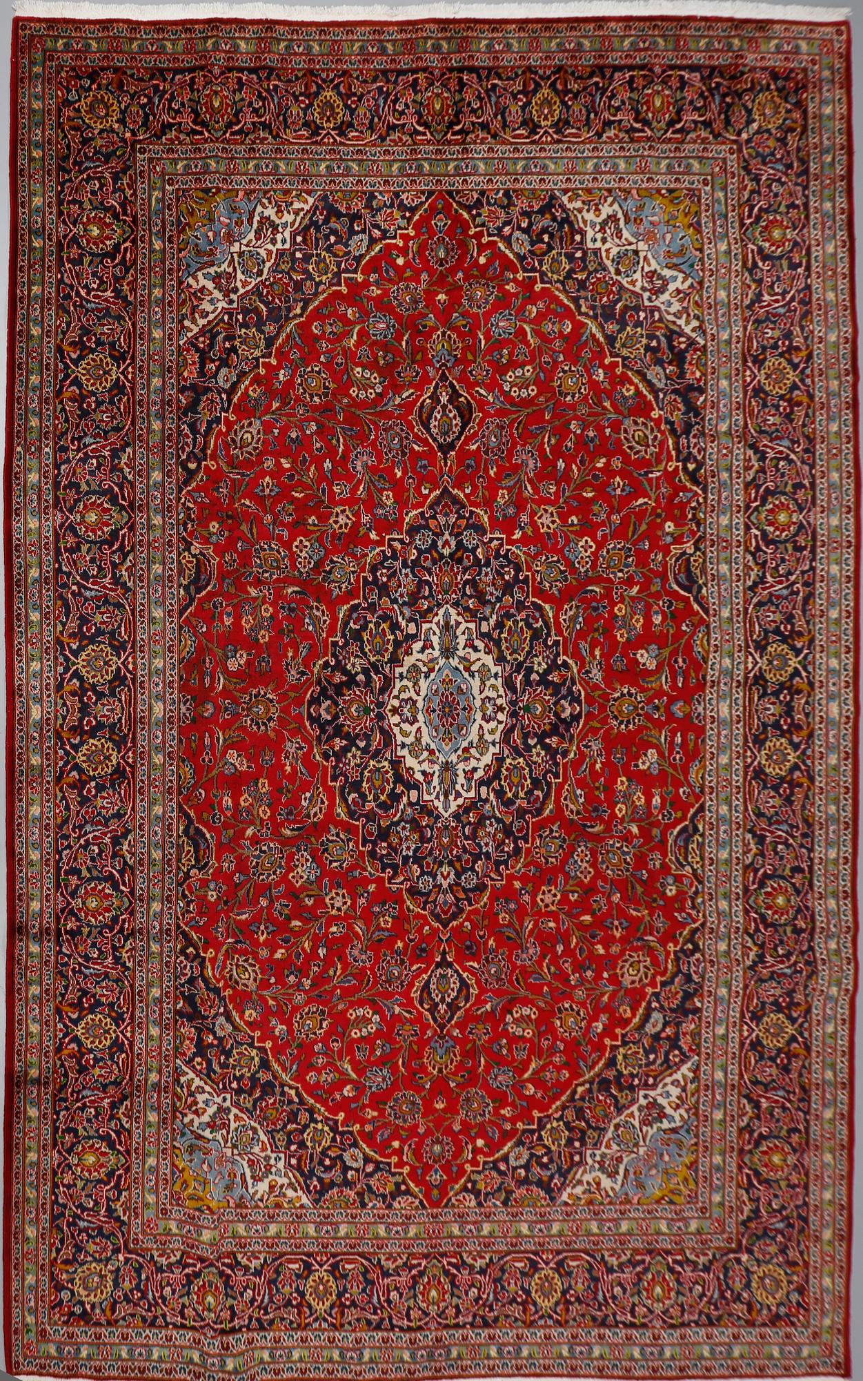 MATTA, Ardakan, 1900-talets senare del, ca 400 x 300 cm.