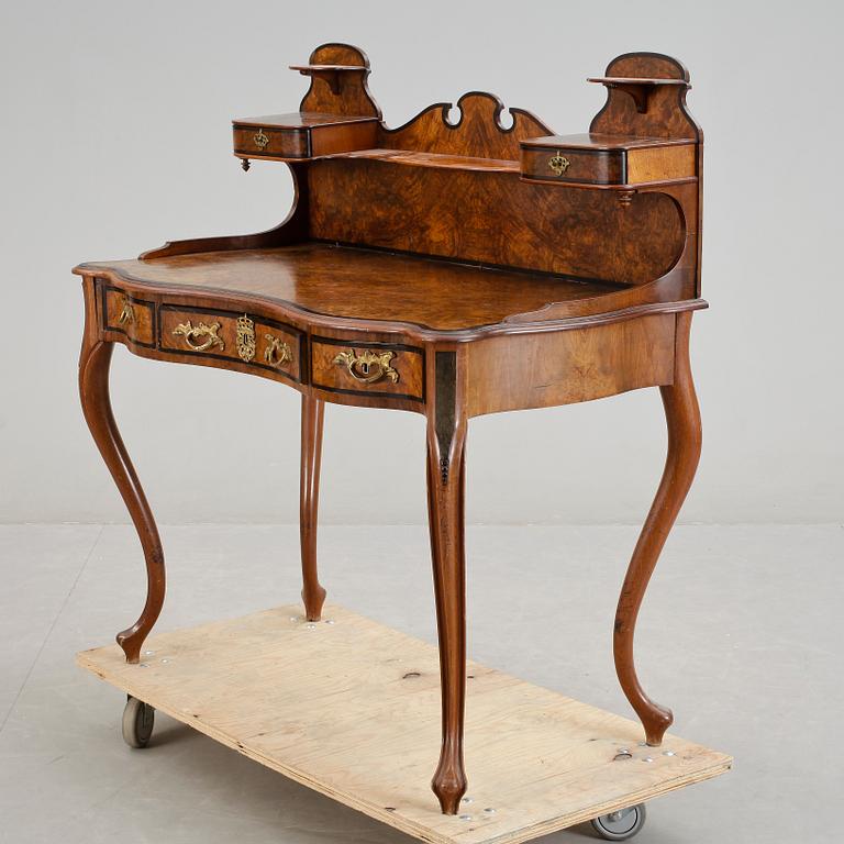 DAMSKRIVBORD, nyrokoko, sent 1800-tal.