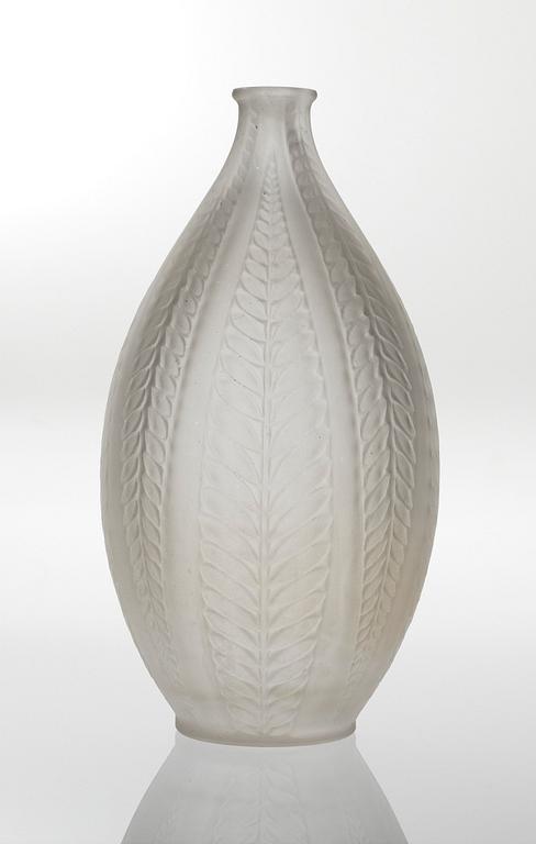 A René Lalique 'Acacia' glass vase, France 1921-25.
