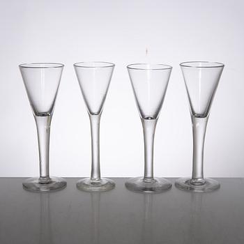 Spetsglas, 6 st, 1700-tal och spetsglas, 4 st, omkring år 1900.