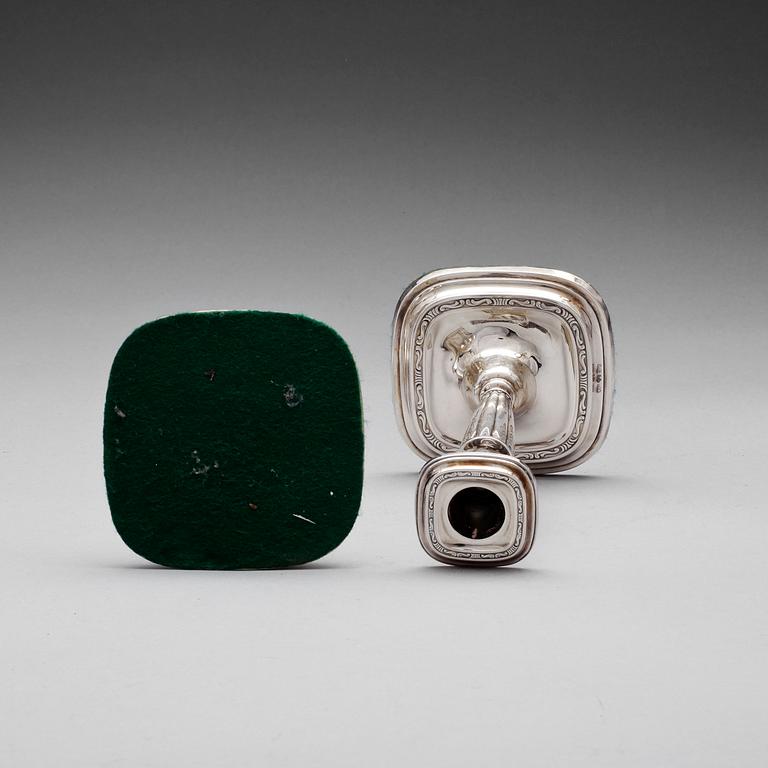 LJUSSTAKAR, ett par, silver, C G Hallberg, Stockholm, 1956, vikt ca 450g.