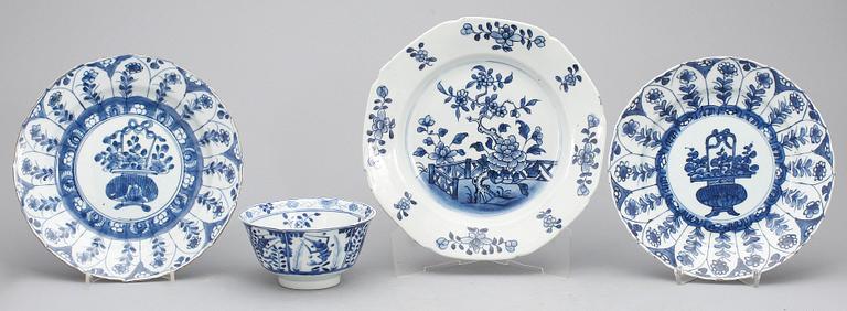 TALLRIKAR OCH SKÅL, 3+1st, porslin, Kina, Kangxi (1662-1722) resp kangxistil sent 1800-tal.