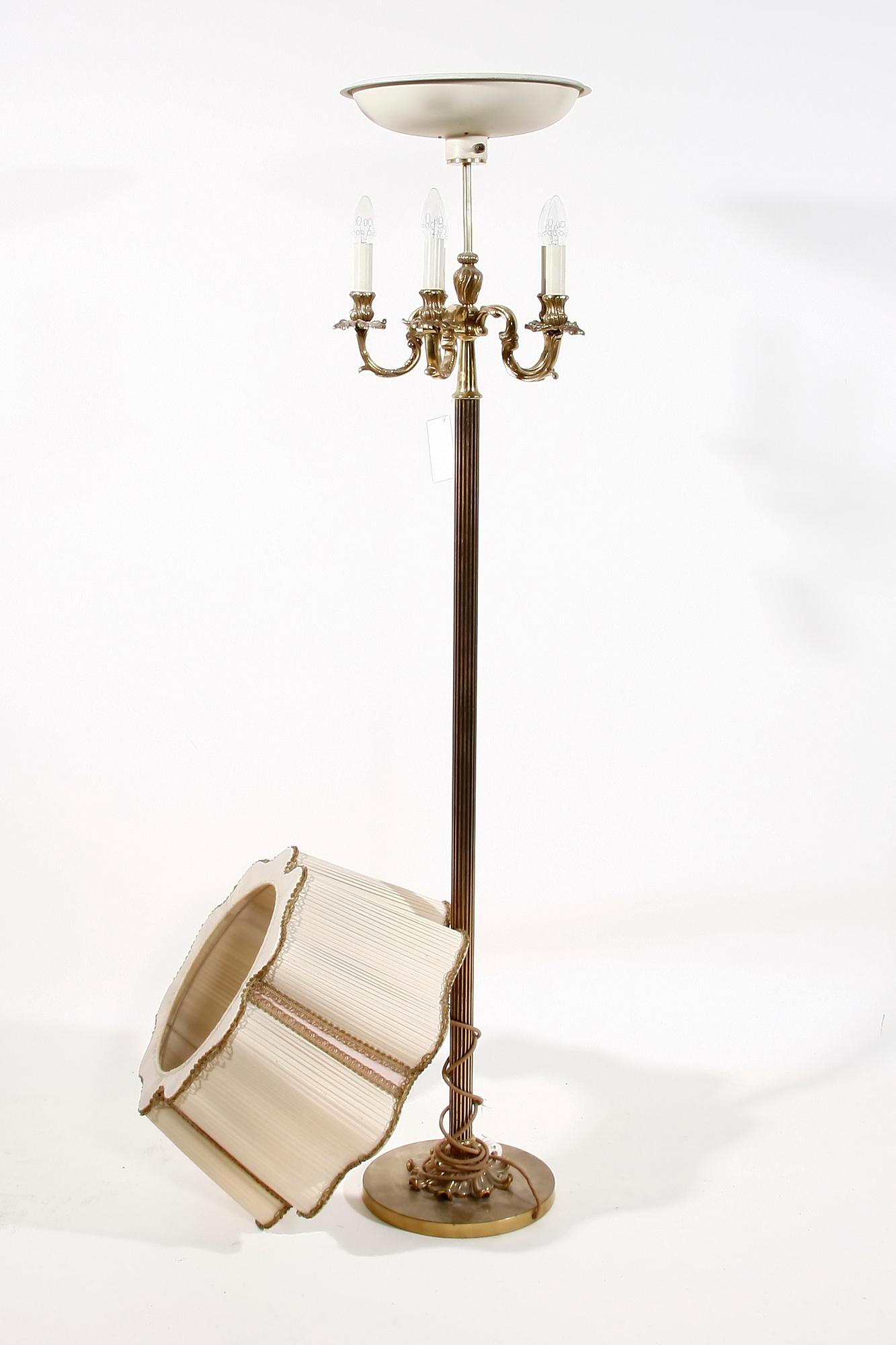 GOLVARMATUR, mässing, 1900-talets mitt/andra del.