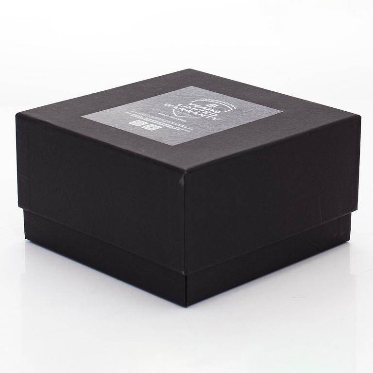 Panerai, Luminor Due, rannekello, 38 mm.