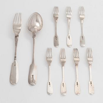 Gafflar, 7 st, ragusked och serveringsgaffel,  silver, S:t Petersburg 1866 och kring 1900.