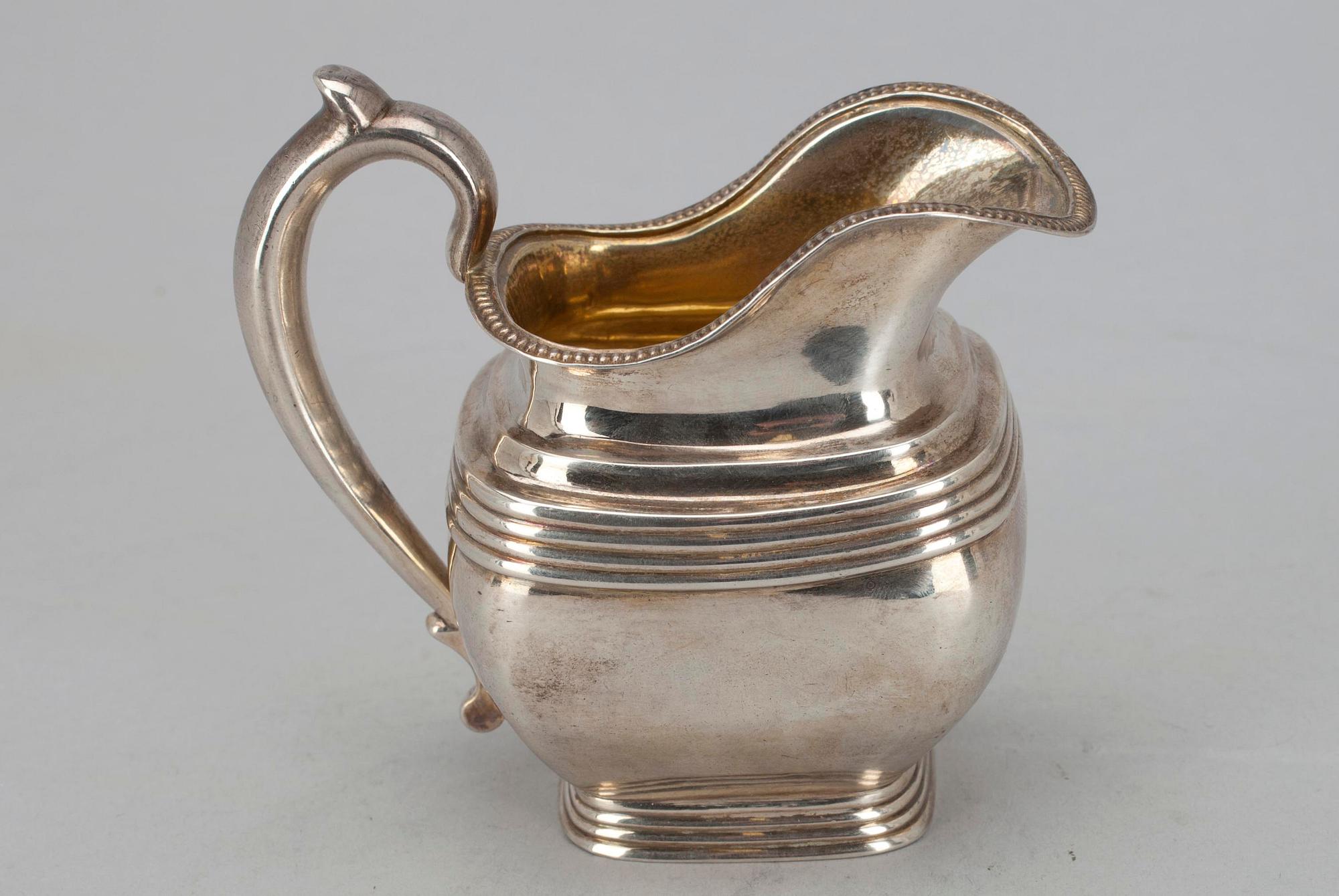 MJÖLKKANNA, silver, A. Speer, St. Petersburg 1836. Vikt ca 157g.