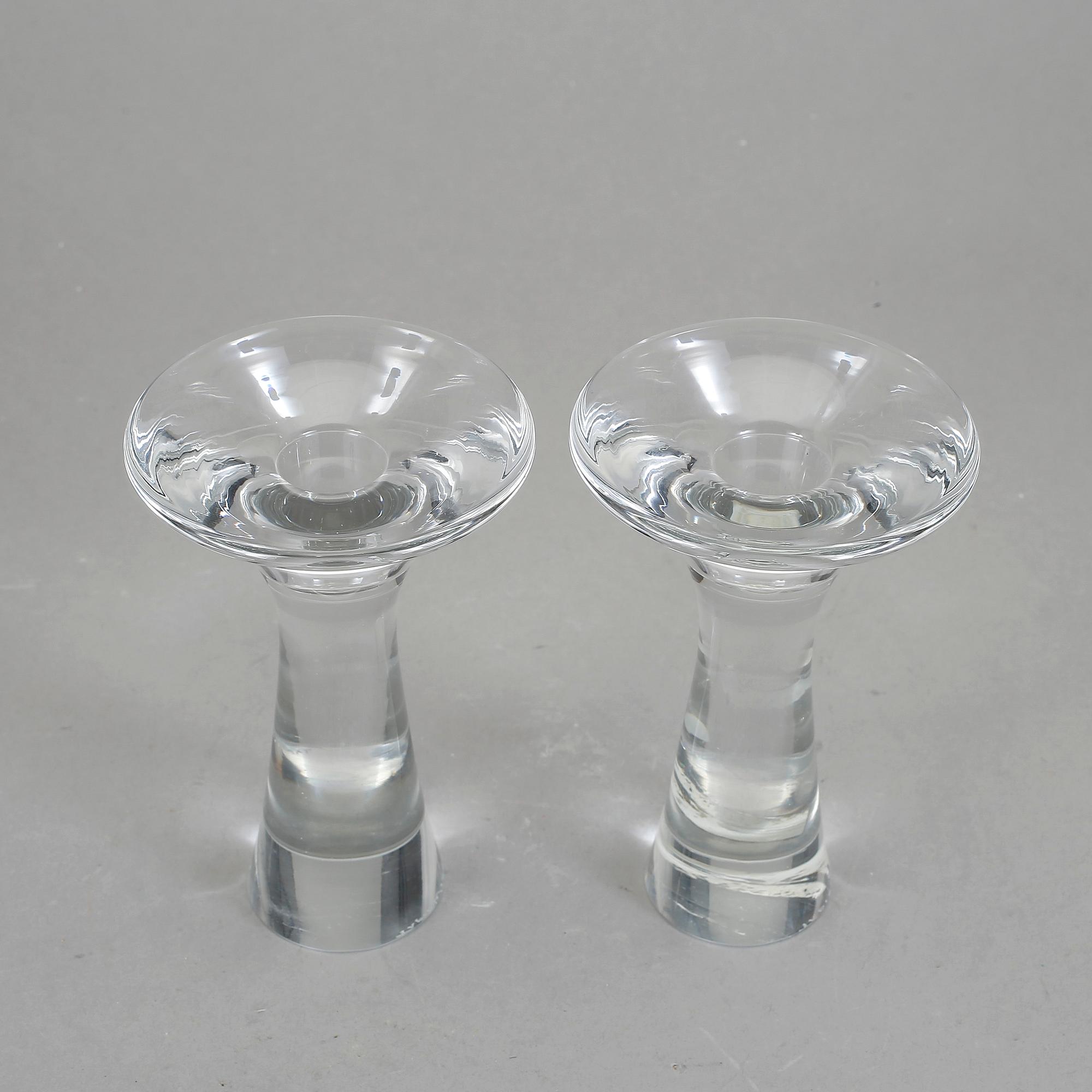 LJUSSTAKAR, ett par, glas, "3412", signerade Tapio Wirkkala, Iittala.