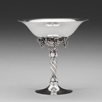 83. Georg Jensen, skål på fot, Köpenhamn efter 1945, sterling, design nr 263.