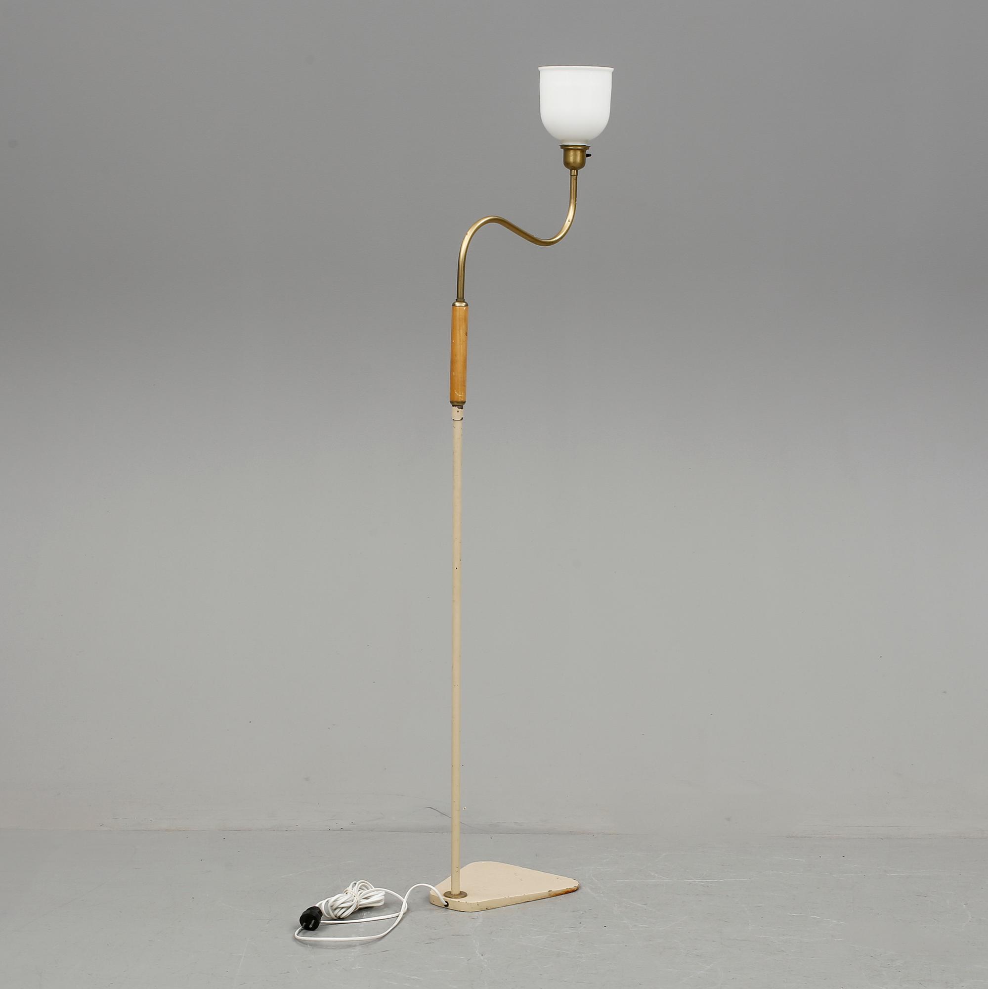 GOLVLAMPA, 1940-tal.