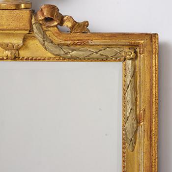 Spegellampetter ett par för två ljus, av Johan Åkerblad (mästare i Stockholm 1758-1799). Gustavianska.