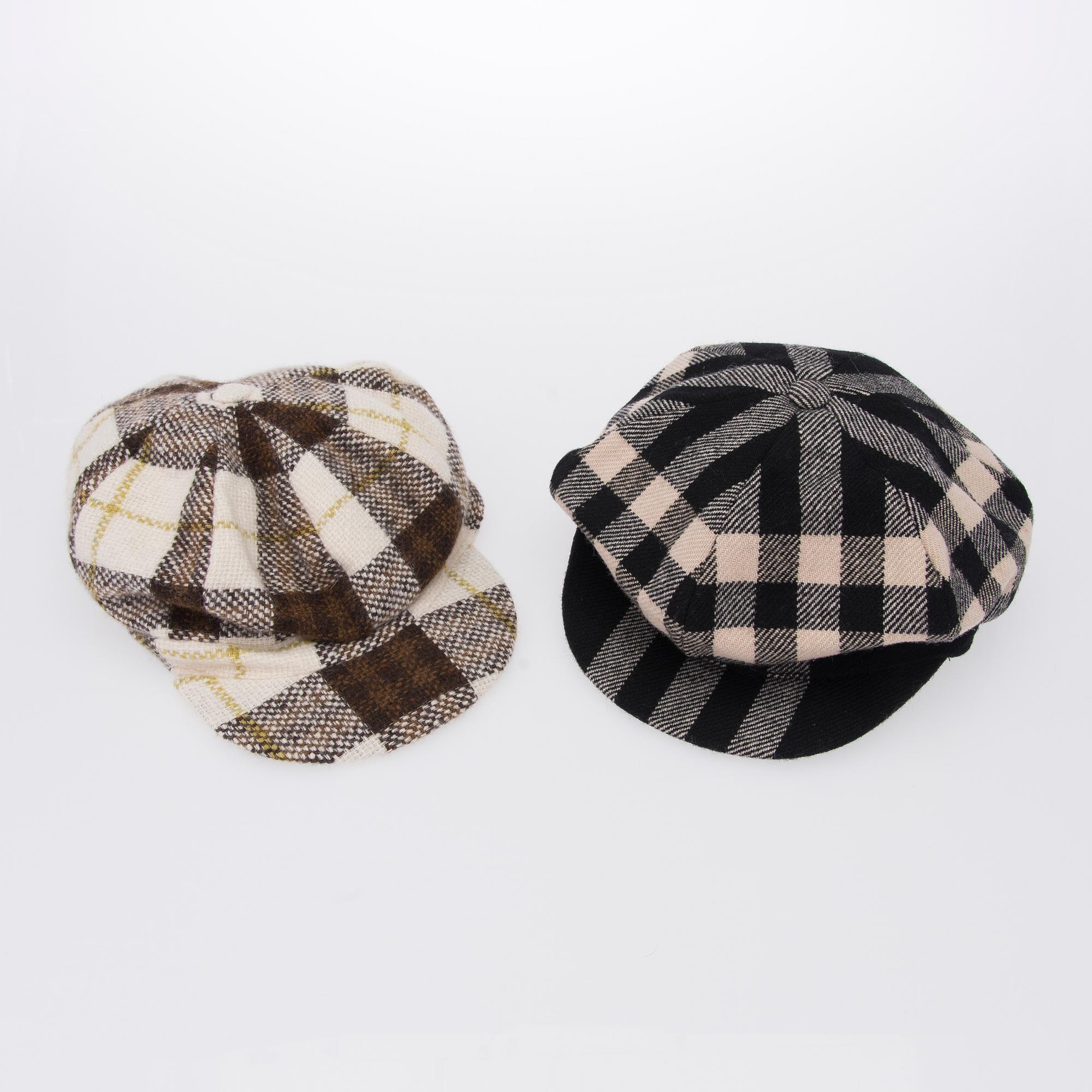 BURBERRY, KEPS, 2 st, storlek M.