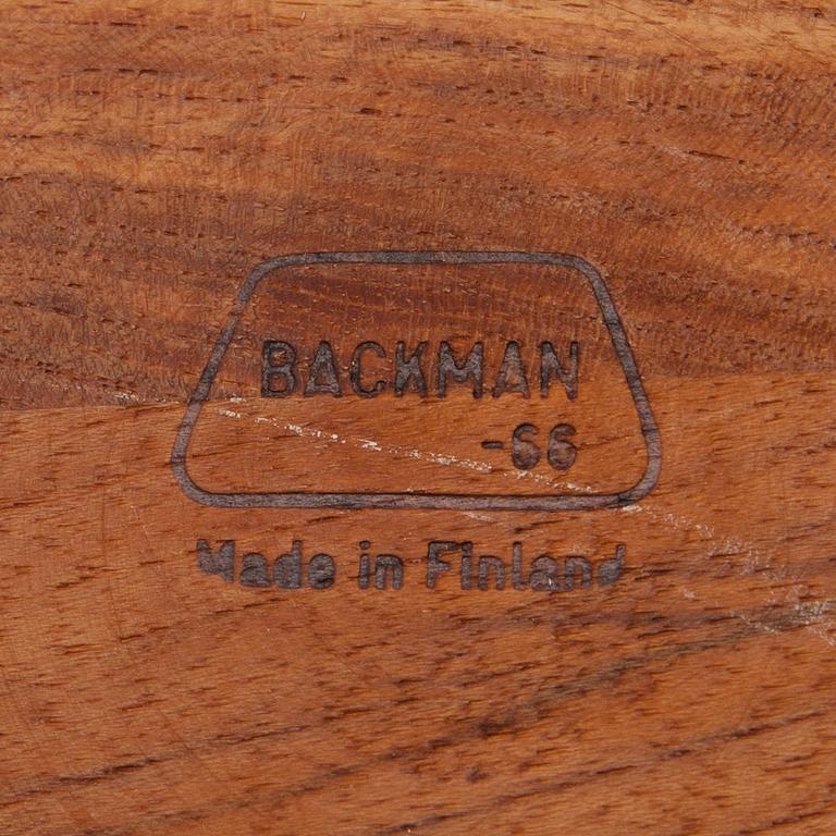 KARAFF SAMT GLAS, 3 st, OCH BRICKA, glas och teak. Brickan märkt "Backman -66, made in Finland".