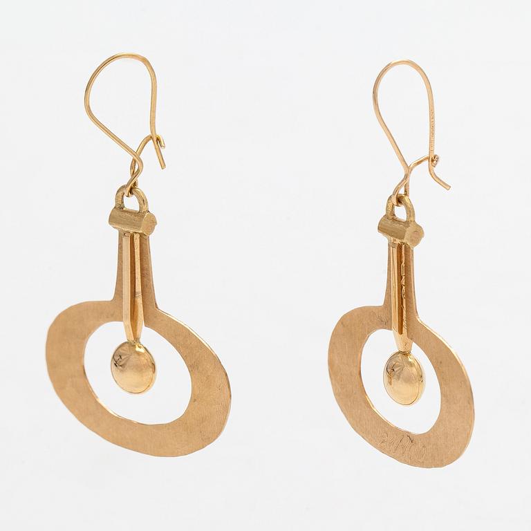 Tapio Wirkkala, örhängen, "Päron", 18K guld.