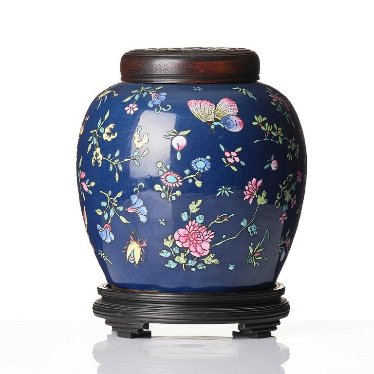 A blue glazed and enamelled jar, Qing dynasty, 18th century.